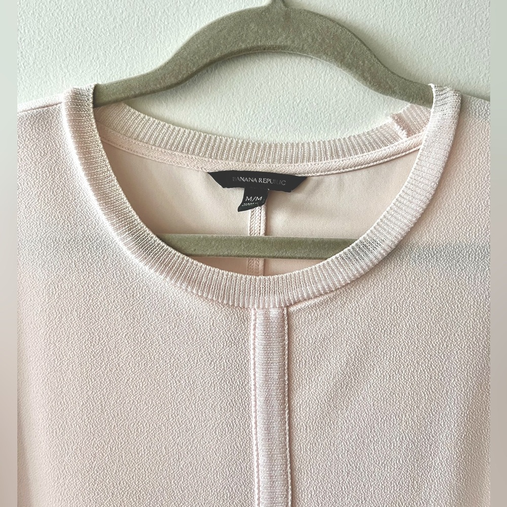 Banana Republic Light Pink Crepe Short-Sleeve Shirt - Picture 2 of 4